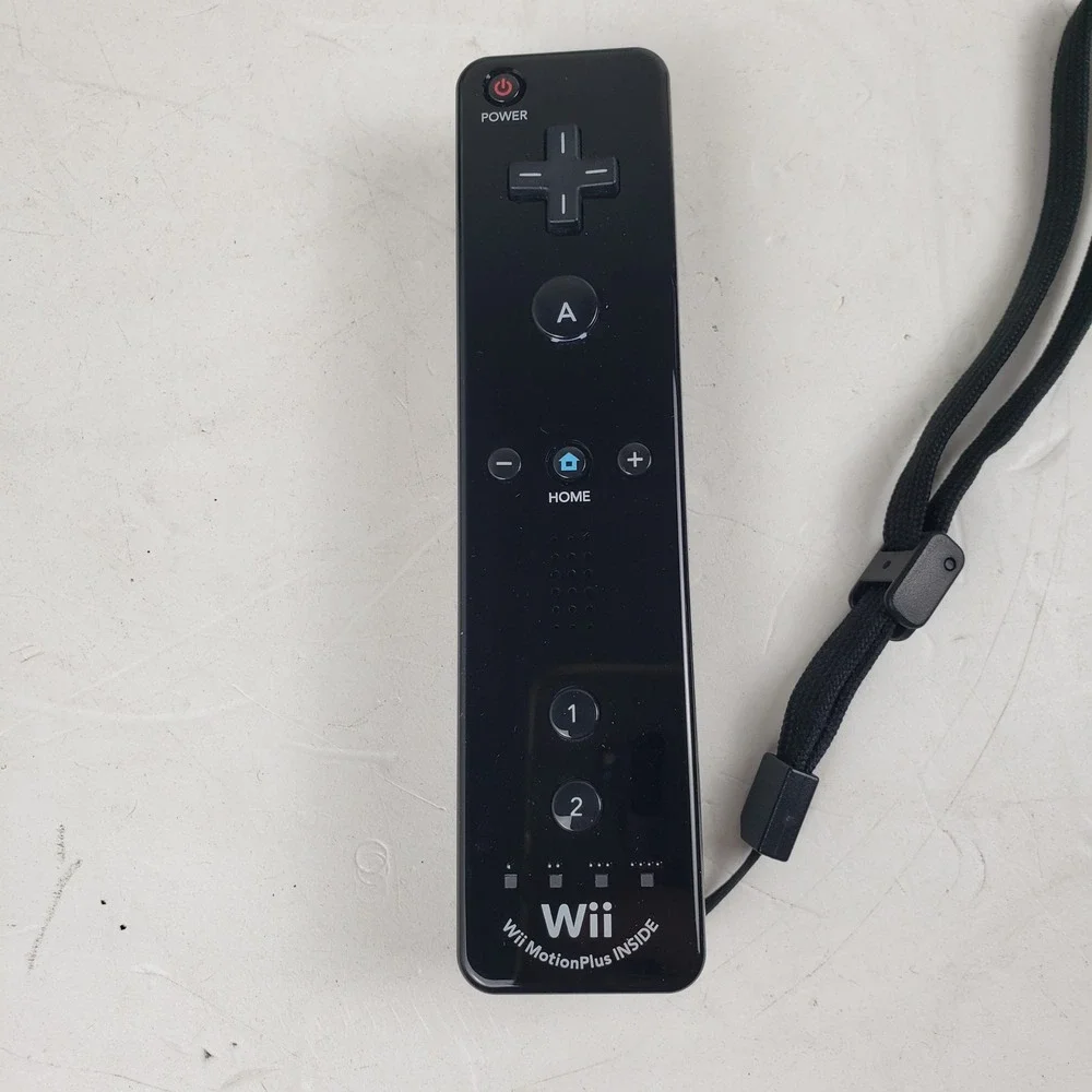 Nintendo Wii Console Black Bundle RVL-101 Remote In Box Plus 4 Games Wii Sports